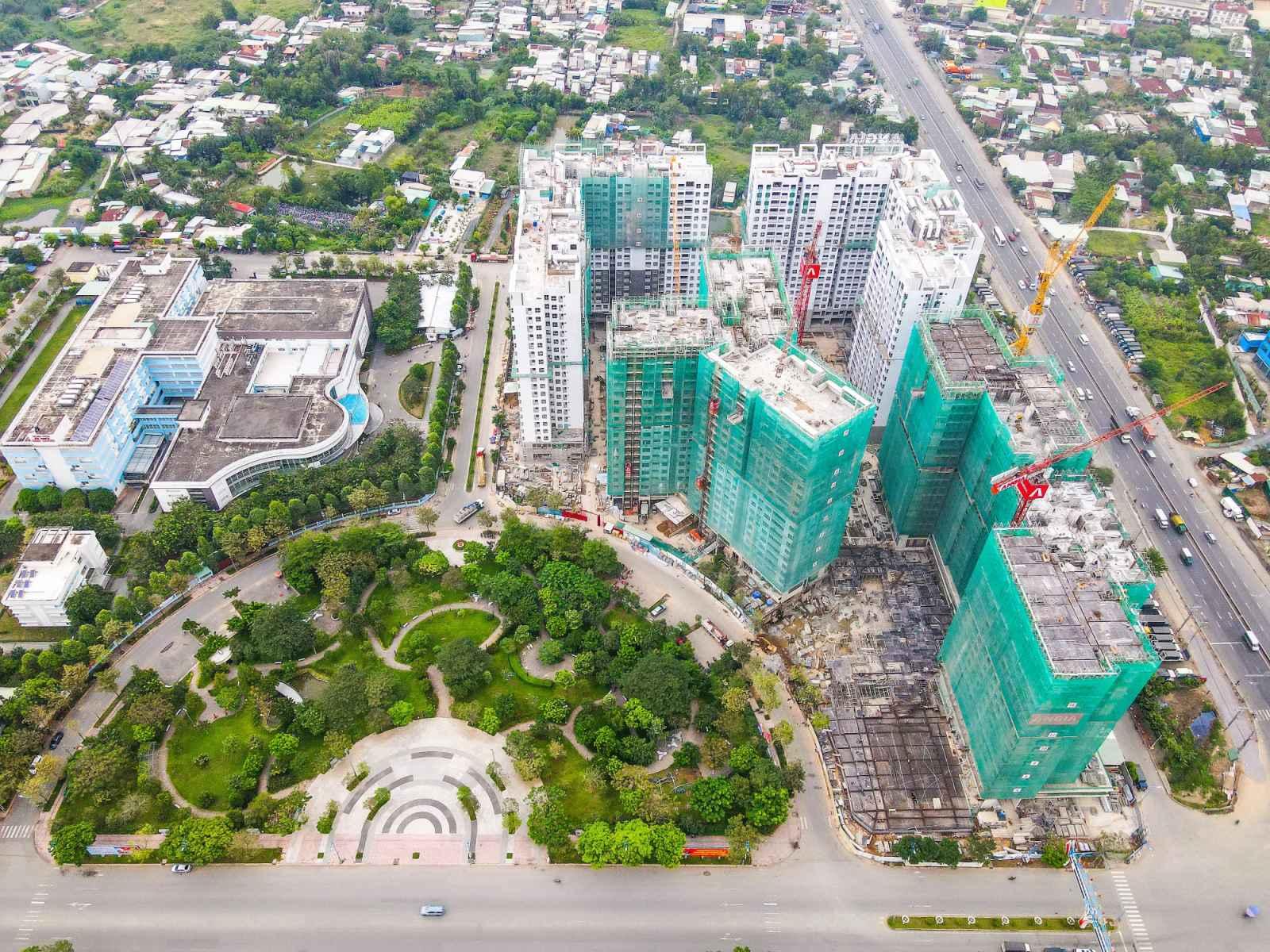 tien-do-xay-dung-westgate-thang-12-2022