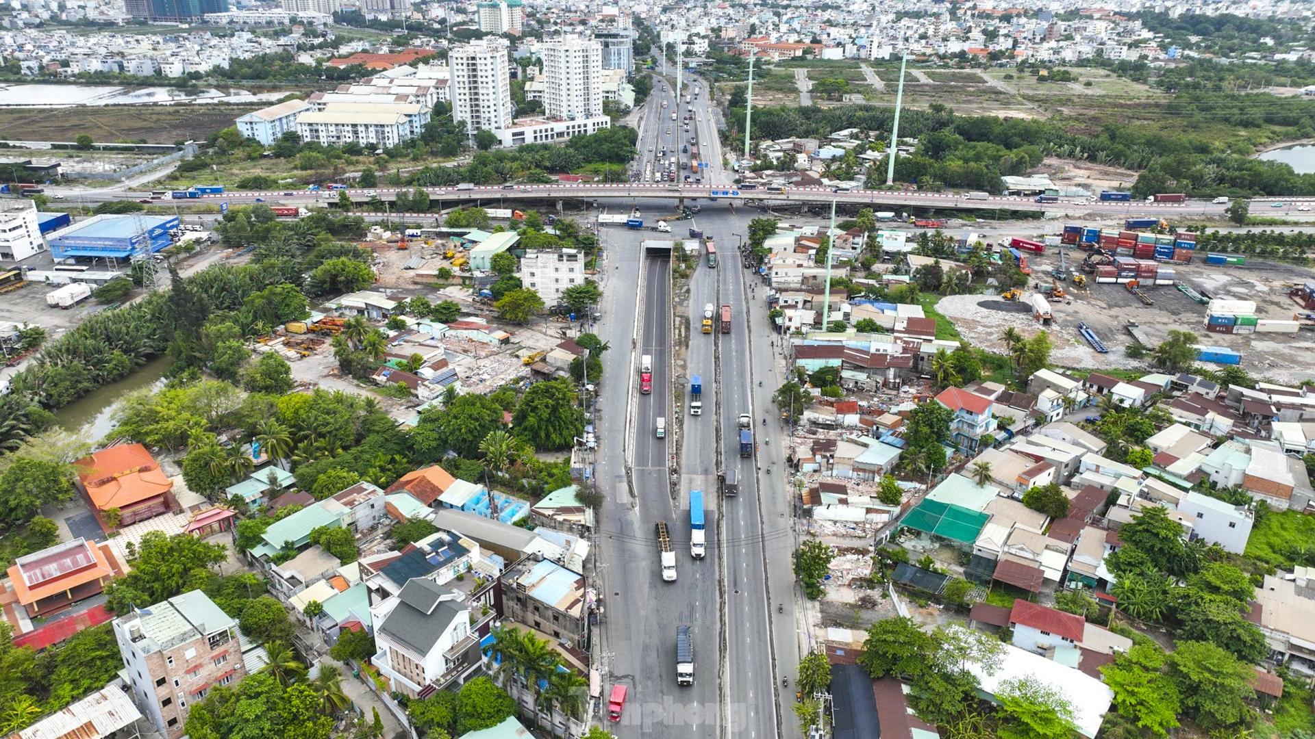 nghien-cuu-ket-noi-lien-cang-cat-lai-phu-huu-voi-cao-toc-tp-hcm-long-thanh-va-vanh-dai-3-2