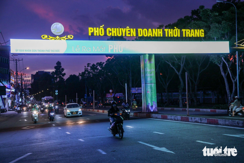 pho-thoi-trang-vo-van-ngan-06